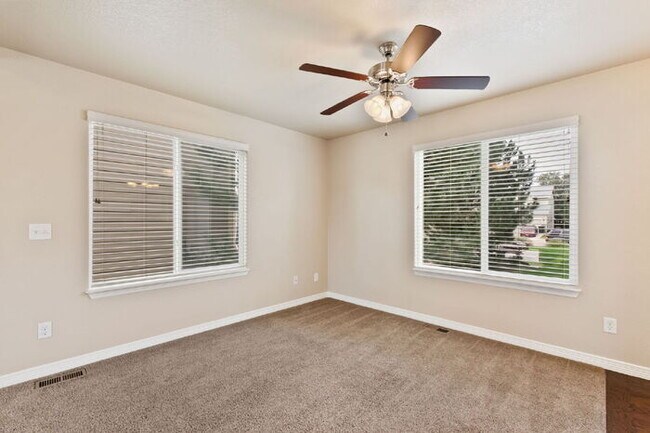 Foto del edificio - Minutes from Fort Carson & Peterson! Spaci...