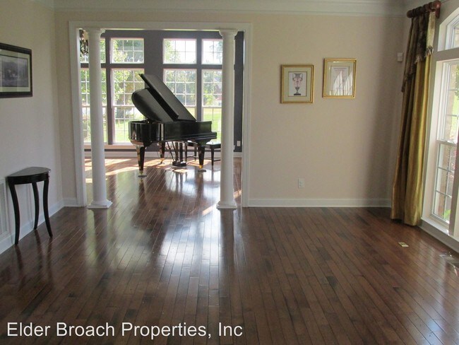 Foto del edificio - 9325 Stonebridge Way