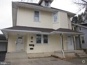 Building Photo - 124 Dallas Rd
