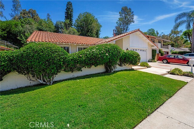 Building Photo - 26501 Cortina Dr