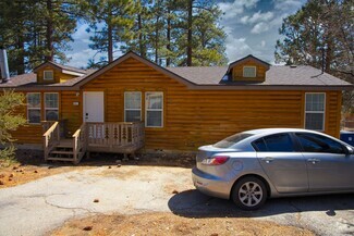 Building Photo - 641 Sunset Ln
