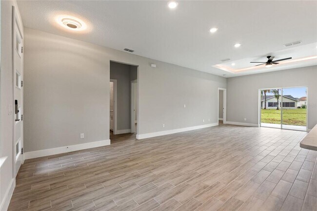 Foto del edificio - 412 Lark Ct