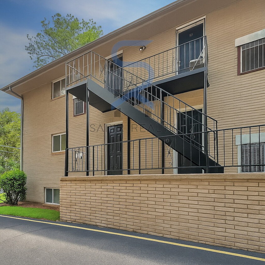 Photo - 3300 College St Unit 17 - Summer’s Final Countdown! Move in before Aug 30th and choose your reward: 