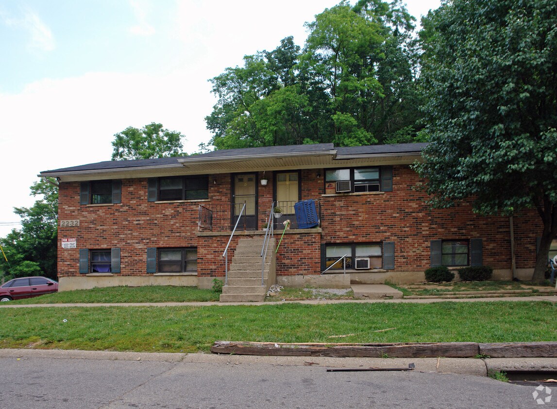Foto del edificio - 2232 Hanser Dr