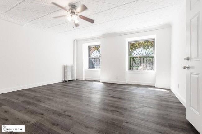 Building Photo - 81 1st Pl