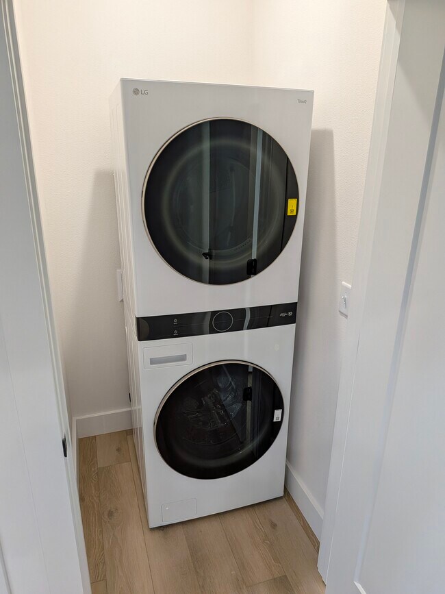 Foto del edificio - 152 Robin Rd