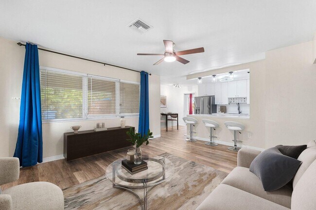 Foto del edificio - 4780 NE 8th Terrace