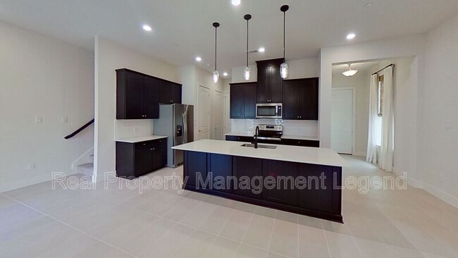 Building Photo - 1056 Maverick Dr