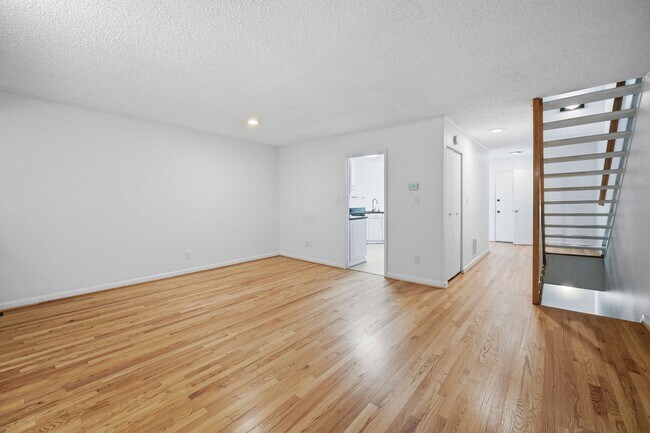 Building Photo - 2242 Cartwright Pl