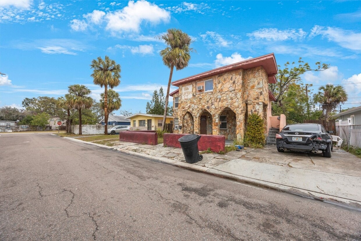 Foto principal - 1116 Upton Ct S