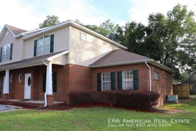 Building Photo - 3 bedroom in Niceville FL 32578