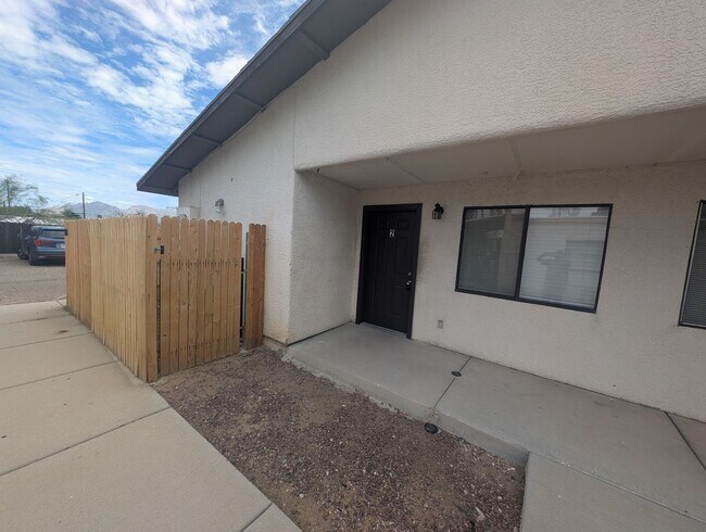 Foto del edificio - 2642 N Los Altos Ave