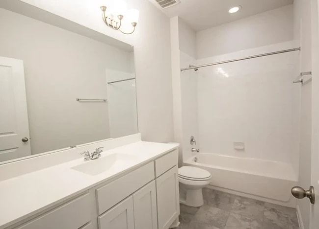 Building Photo - 129 Winding Hollow Ln