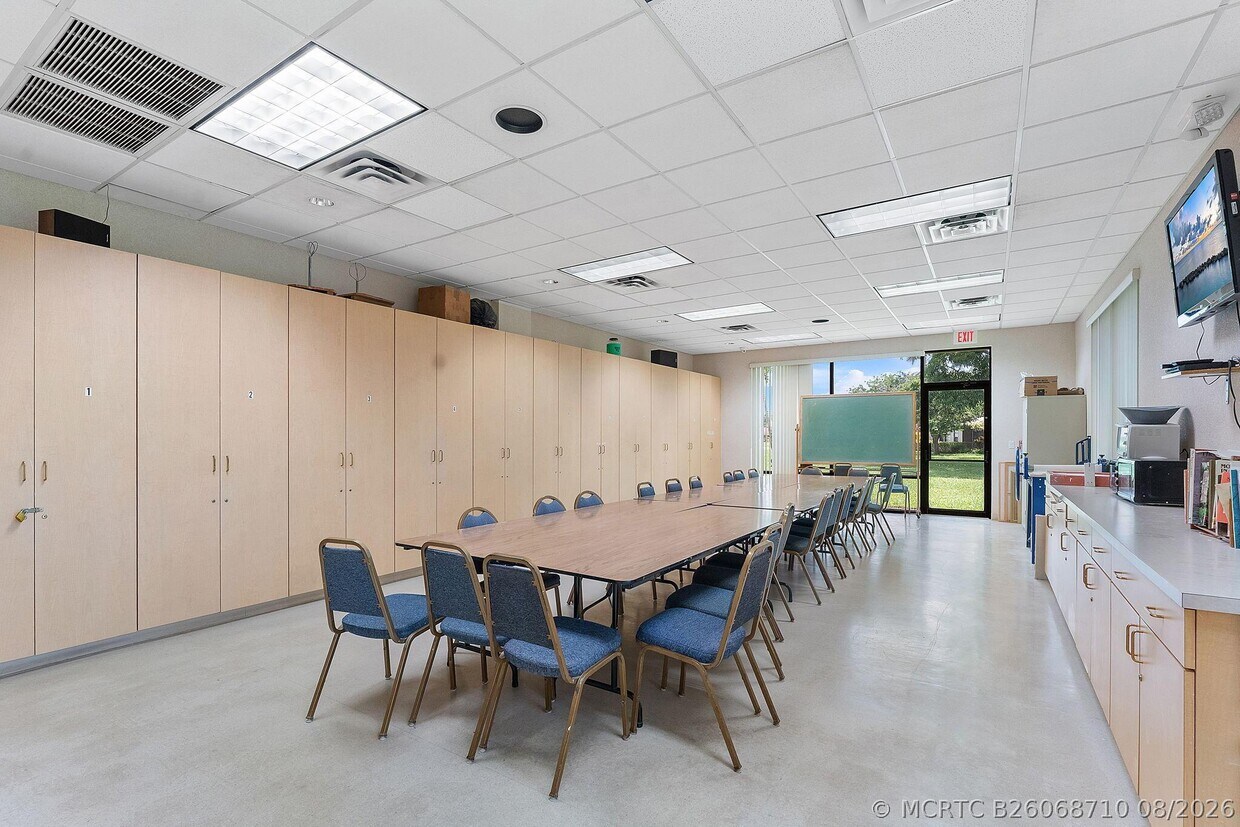 Foto del edificio - 836 NW 29th Ave