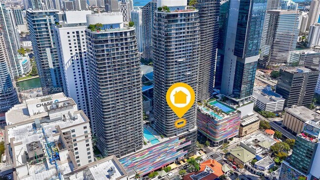 Foto del edificio - 45 SW 9th St