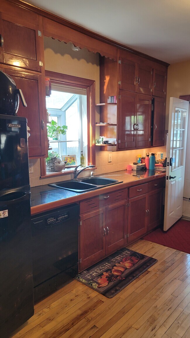 Floor 1 Kitchen - 638 Adams St NE