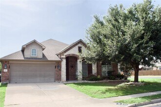 Building Photo - 1001 Emory Fields Cove