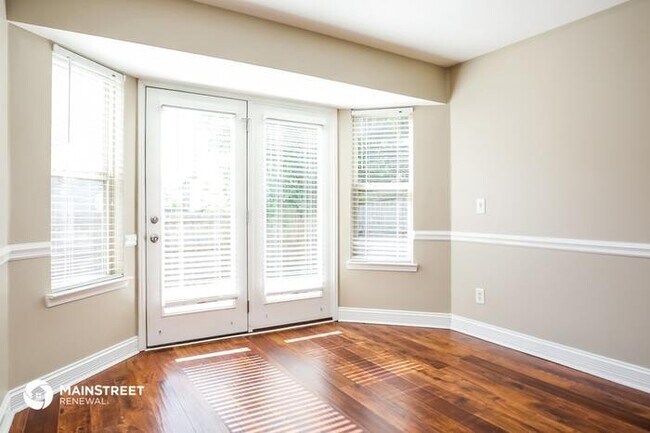 Building Photo - 1313 Sunray Dr, Murfreesboro, TN 37127
