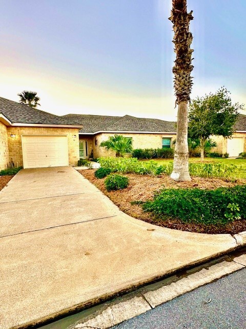 Building Photo - 38 Torrey Pines Dr