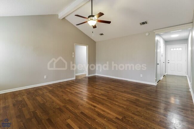 Building Photo - Move-In Ready Gem with Massive Fenced Yard & Private Deck!
