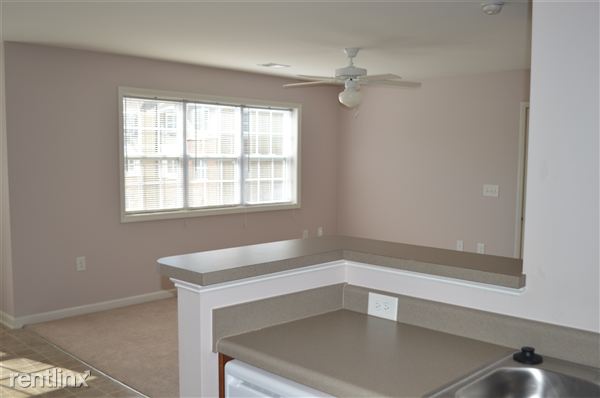 Building Photo - 1445 Fairington Dr NW
