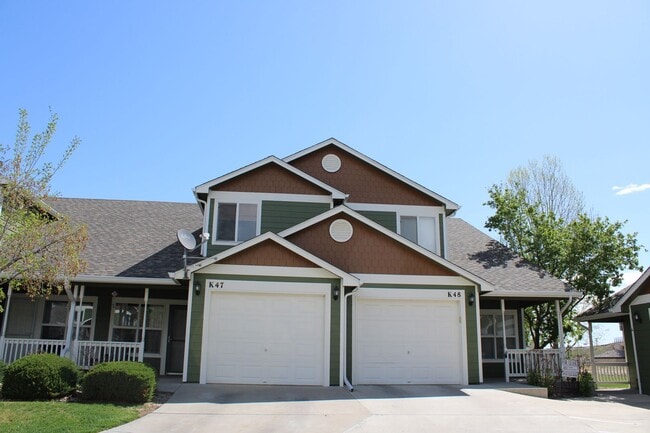 Foto del edificio - 3 Bedrooms, 2.5 Baths & a Layout Designed for Living