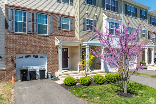 Building Photo - Georgetown Mews Townhomes