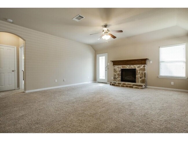 Foto del edificio - 1120 Villa Paloma Blvd