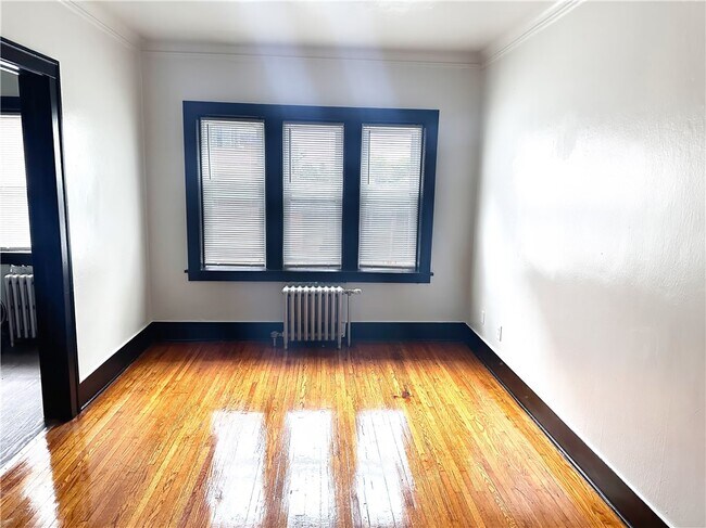 Foto del edificio - 401 Ridgeway Ave