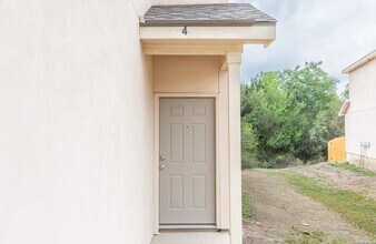 Building Photo - 10611 Mathom Landing