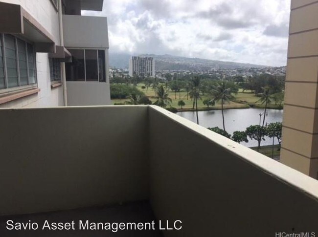 Building Photo - 2421 Ala Wai Blvd