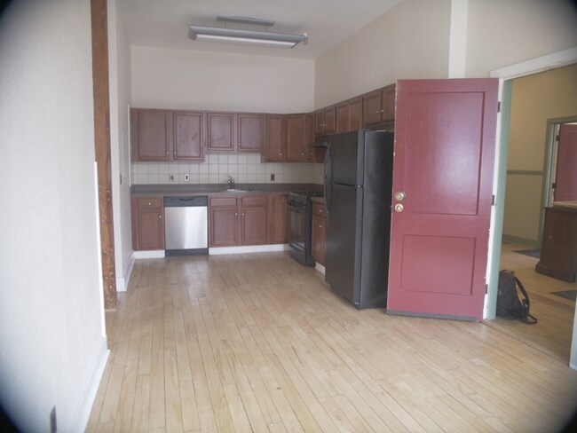 Building Photo - 1565 New Scotland Rd