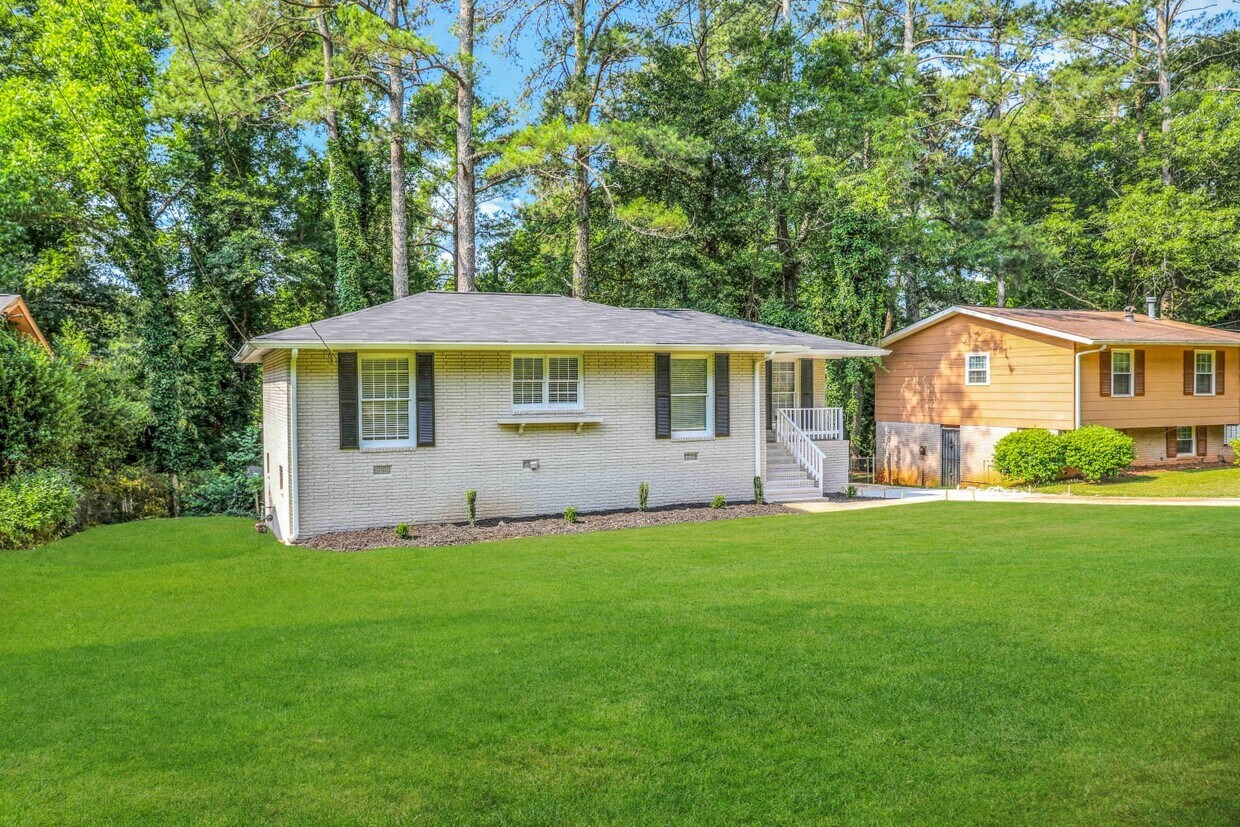 Primary Photo - 2531 Brentwood Ct