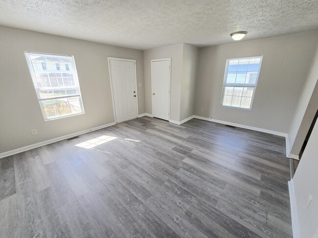Foto del edificio - ADORABLE THREE BEDROOM SINGLE FAMILY HOME ...