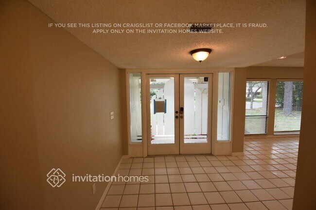 Foto del edificio - 204 W Ridgewood Ct