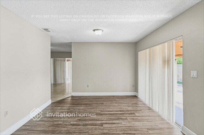 Building Photo - 14233 SW 103rd Terrace