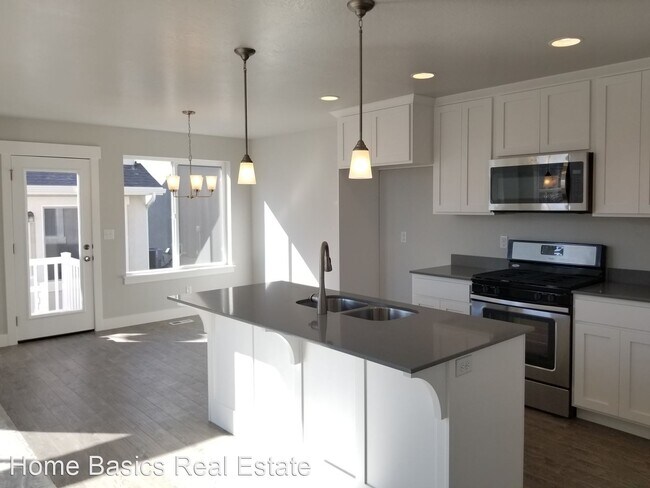Building Photo - 3 br, 2.5 bath House - 4991 W Tobago Lane