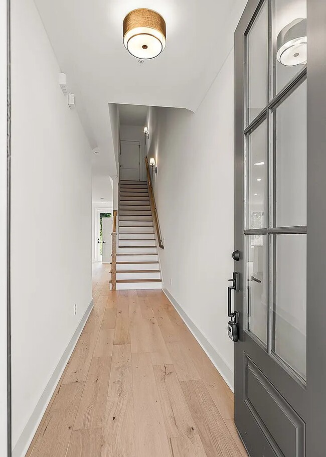 Foto del edificio - 809 Vickery Dr