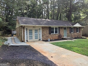 Building Photo - 3817 Captain Dr