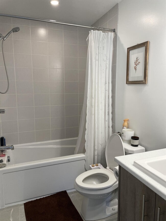 Building Photo - 287 Fountainhead Dr