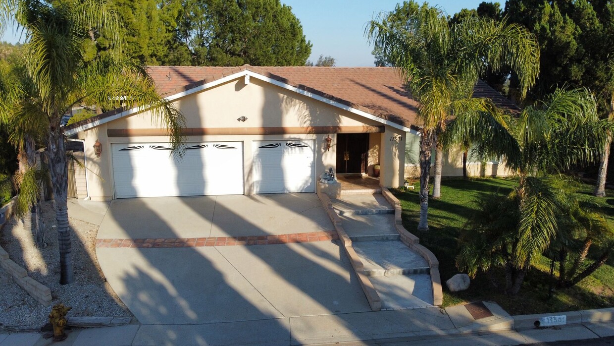 Foto principal - Beautiful 1 Story Porter Ranch, 3 Bedroom,...