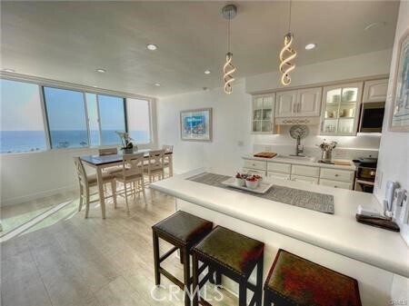 Foto del edificio - 420 Monterey Ln