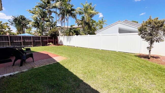 Building Photo - 5081 SW 134th Ave