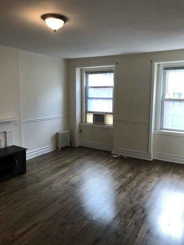 Primary Photo - 123 Lexington Ave