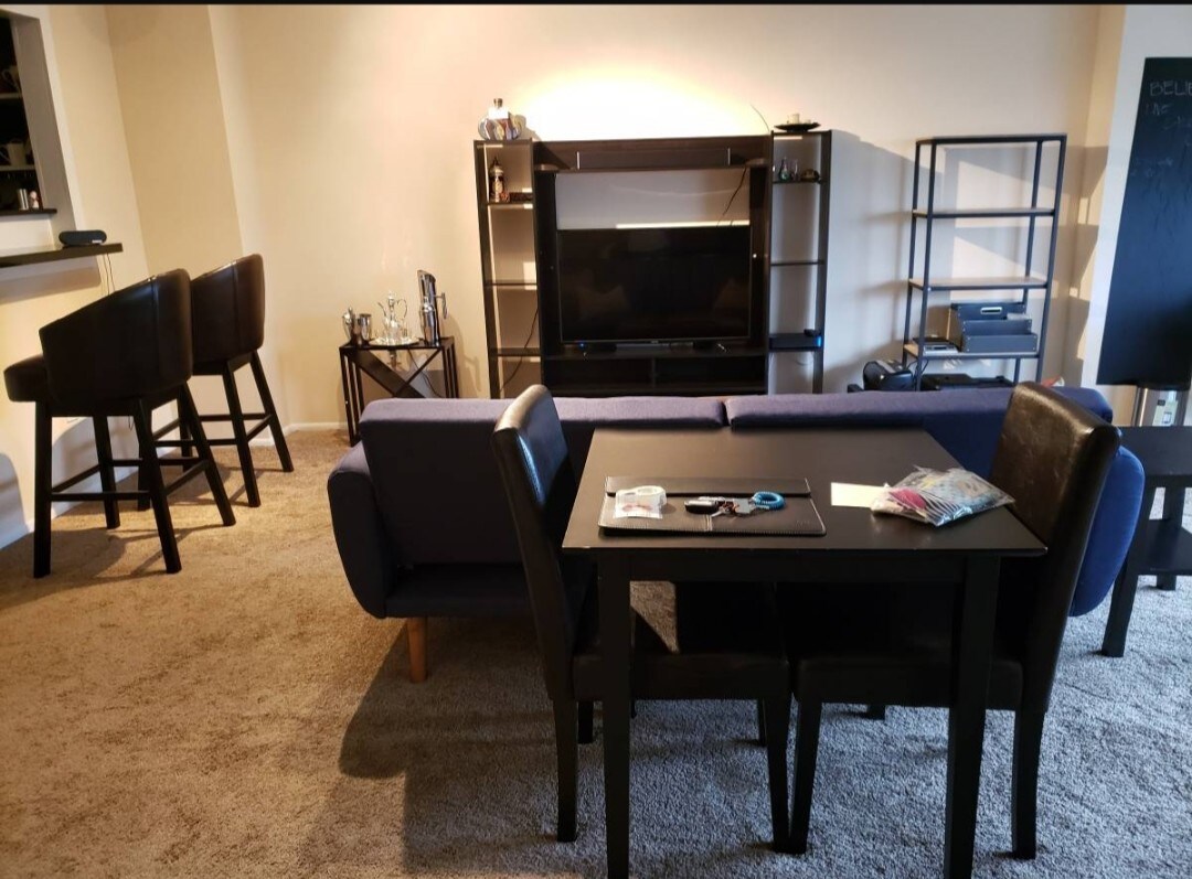 Building Photo - 99 Harmon Cove Tower