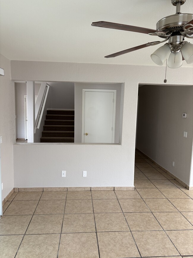 Building Photo - 2648 S 84th Gln
