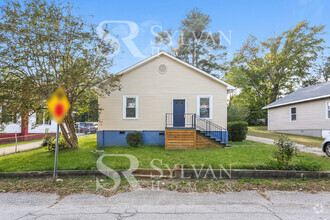 Building Photo - 253 Reeves St