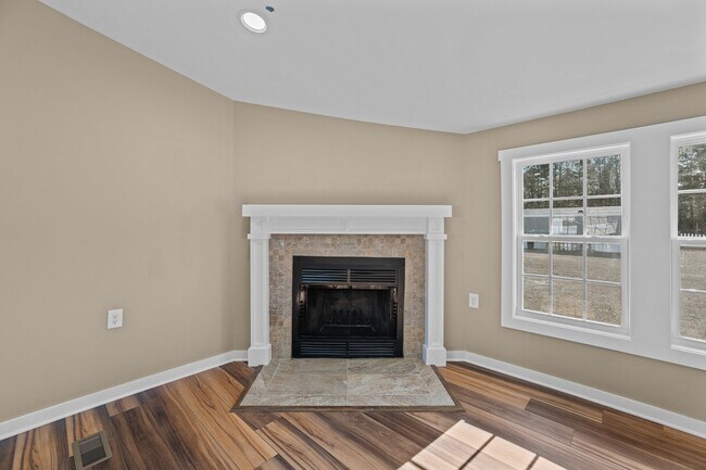 Building Photo - 105 Bellwood Dr