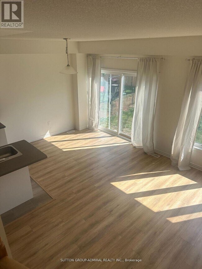 Photo du bâtiment - 16 Dunes Dr