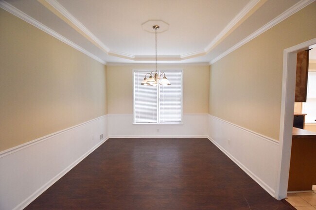 Foto del edificio - 585 Stonebriar Way SW